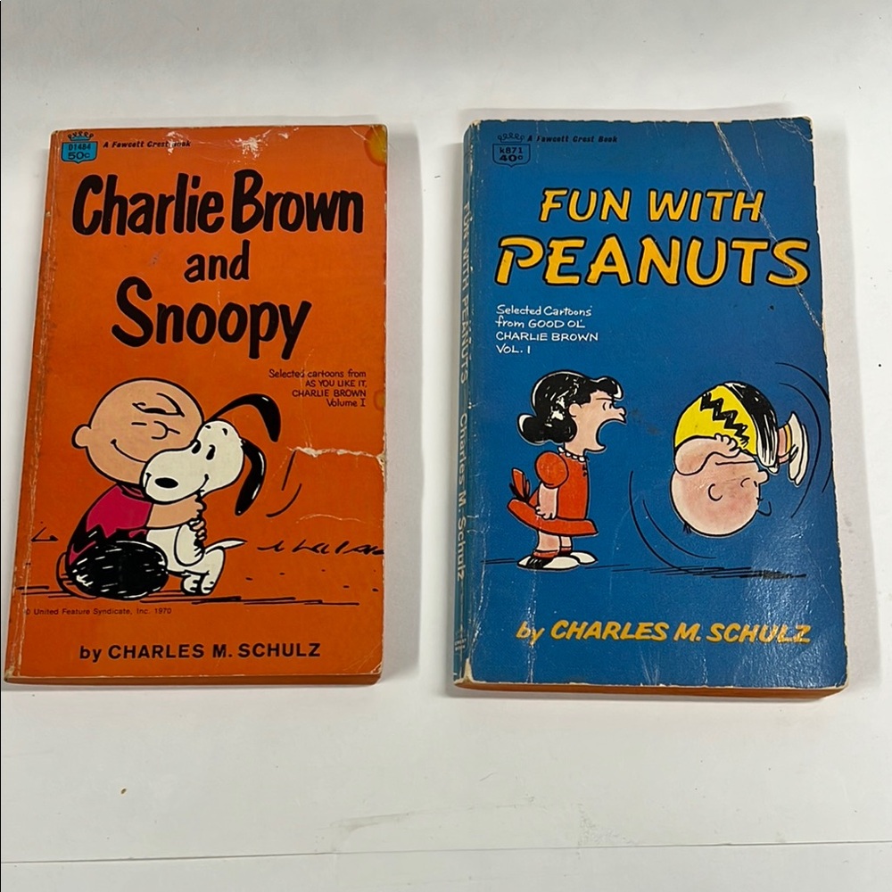 Vintage Charlie Brown and Snoopy paperback Books
